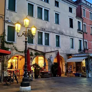 casa-felice-chioggia.hotelinveneto.com/