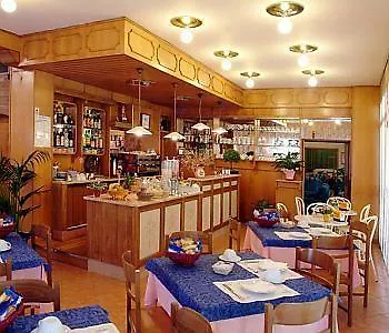 Hotel Ristorante Tre Stelle 산탈비노