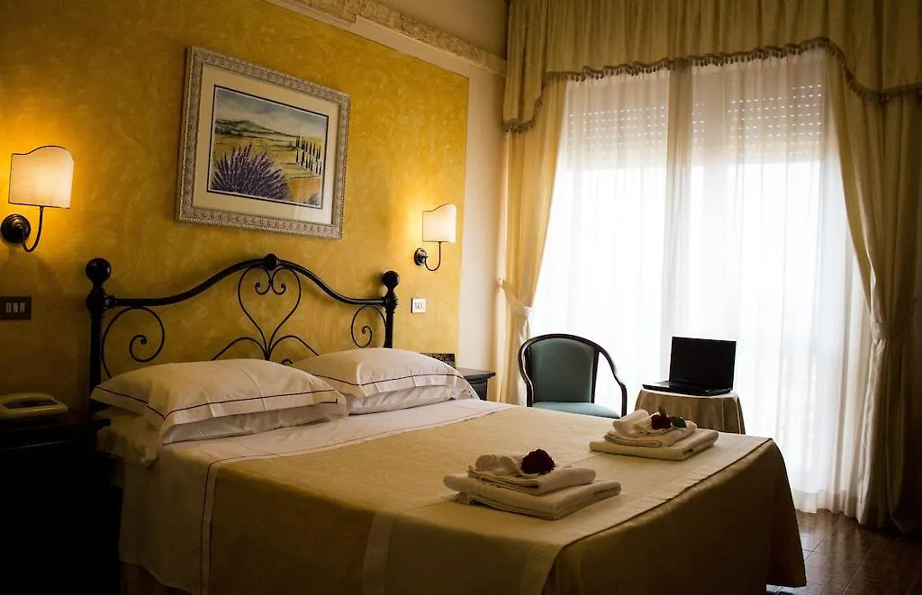 Hotel Ristorante Tre Stelle Sant'Albino 3*,  Italia