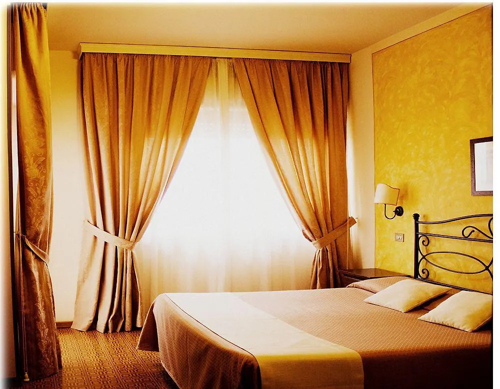 Hotel Ristorante Tre Stelle Sant'Albino